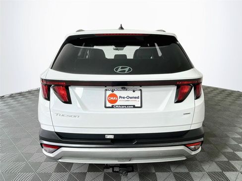 Certified 2025 Hyundai Tucson SEL AWD/4WD image 7