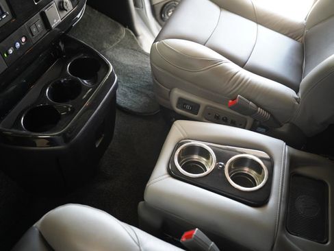 Used 2020 Chevrolet Express 2500 w/ Enhanced Convenience Package image 20