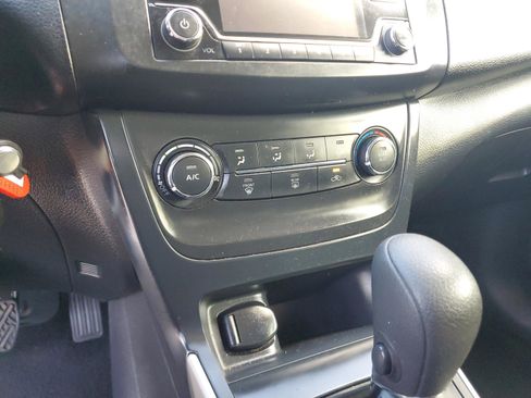 Used 2018 Nissan Sentra S FWD image 19