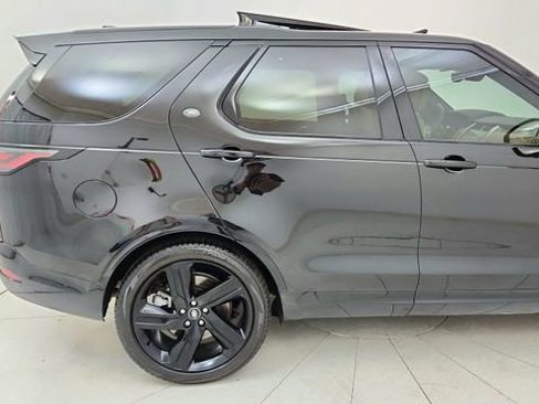 Used 2023 Land Rover Discovery S R-Dynamic image 12