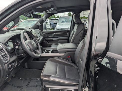 Used 2023 RAM 1500 Laramie AWD/4WD image 15