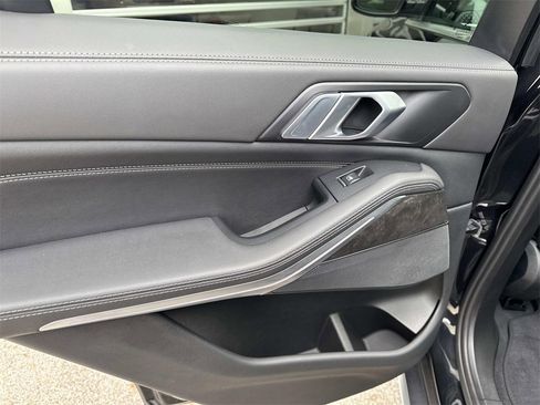 Used 2024 BMW X5 xDrive40i w/ Parking Assistance Package image 13