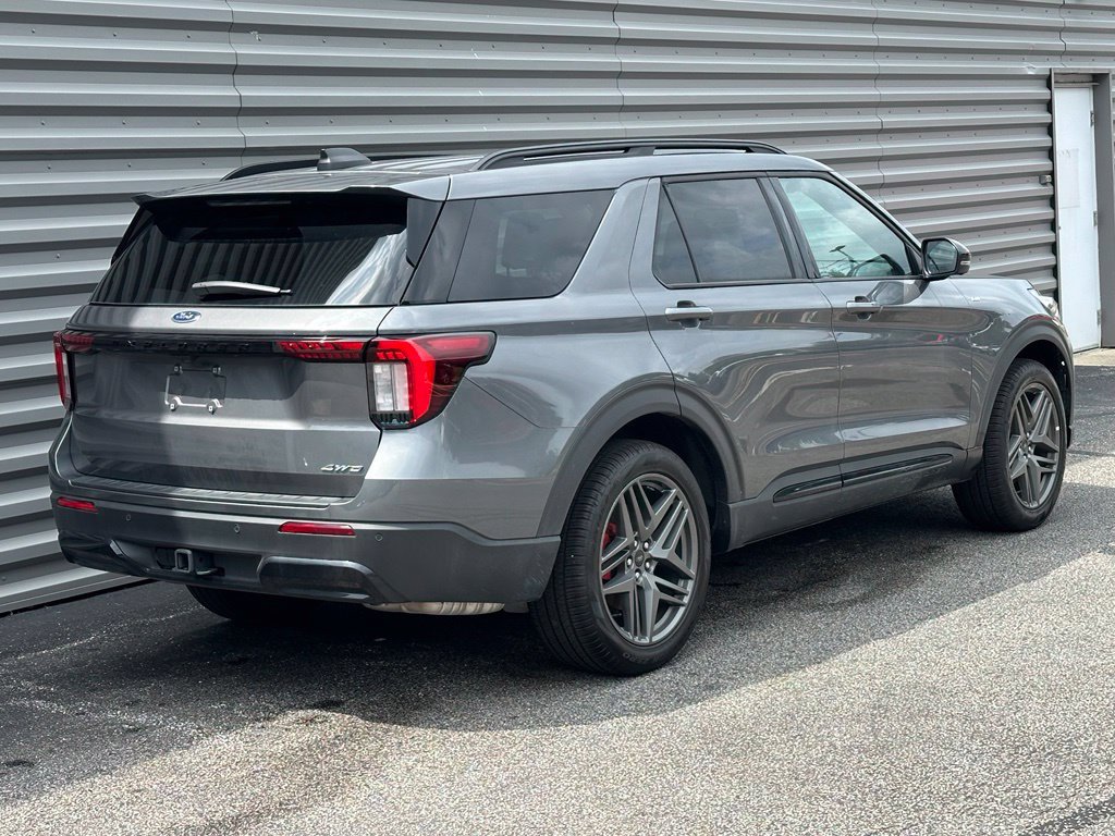 New 2026 Ford Explorer ST-Line w/ ST-Line Street Pack AWD/4WD image 33