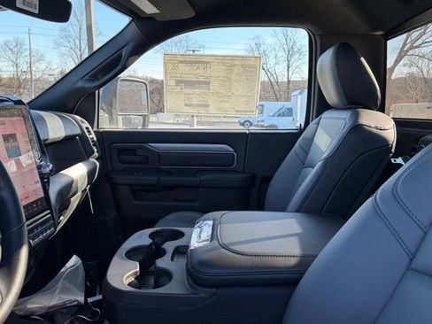 New 2025 RAM 2500 Tradesman image 29