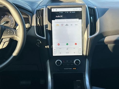 Used 2022 Ford Edge SE w/ Black Appearance Package image 20