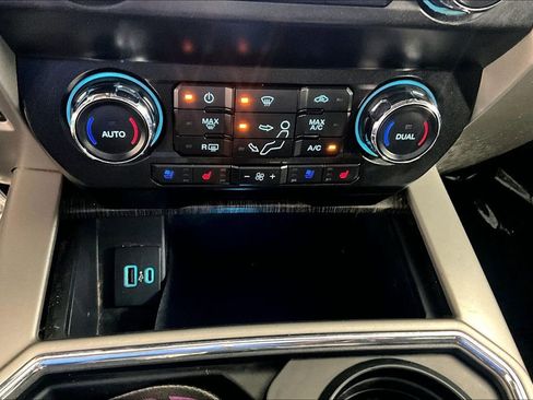 Used 2021 Ford F250 Lariat w/ Lariat Value Package image 31