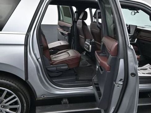Used 2024 Ford Expedition Max Limited image 14