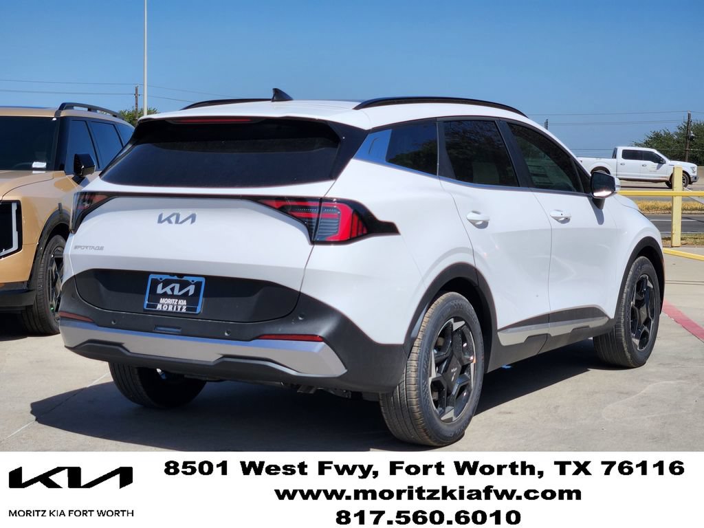 New 2027 Kia Sportage EX FWD image 3