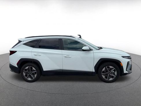 Used 2026 Hyundai Tucson SEL FWD image 13