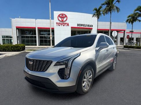 Used 2021 Cadillac XT4 Luxury FWD image 3
