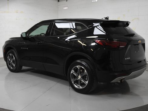 Used 2025 Chevrolet Blazer LT FWD image 9