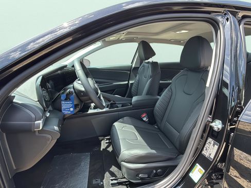 New 2026 Hyundai Elantra Limited FWD image 20