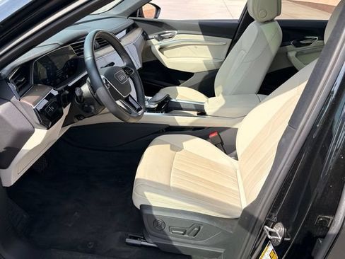 Used 2024 Audi Q8 e-tron Premium Plus w/ Premium Plus Package AWD/4WD image 13