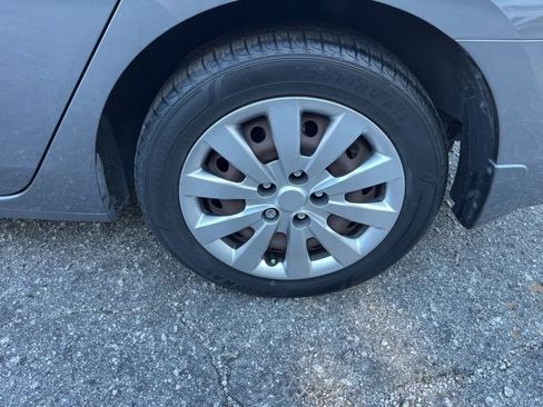 Used 2017 Nissan Sentra S image 29