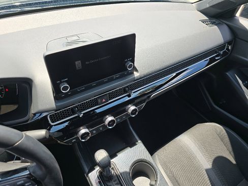 Used 2025 Honda Civic Sport image 30