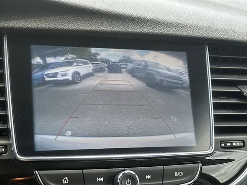 Used 2020 Buick Encore Preferred FWD image 19