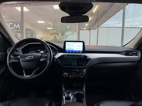 Used 2020 Ford Escape SEL image 25