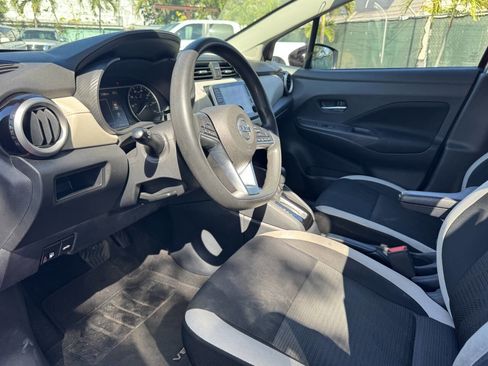 Used 2021 Nissan Versa SV image 20