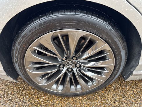 Used 2020 Lexus LS 500 500 Inspiration Series image 10