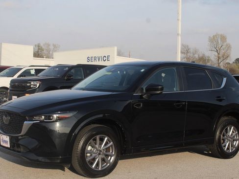 Used 2025 MAZDA CX-5 AWD 2.5 S w/ Preferred Package image 2