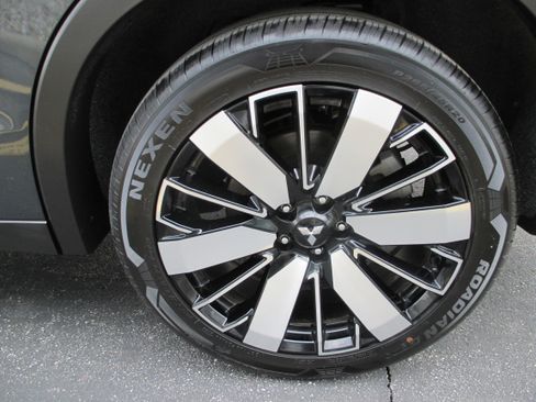Used 2025 Mitsubishi Outlander SE AWD/4WD image 9