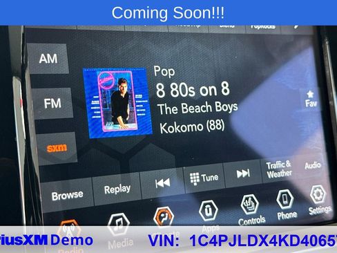 Used 2019 Jeep Cherokee Limited image 29