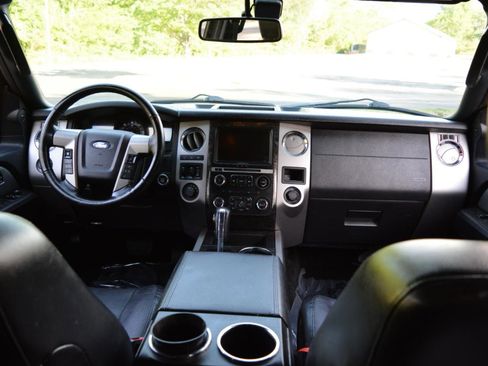 Used 2015 Ford Expedition Limited w/ Equipment Group 301A image 23