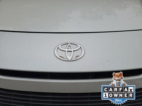 Used 2025 Toyota Camry XLE image 7