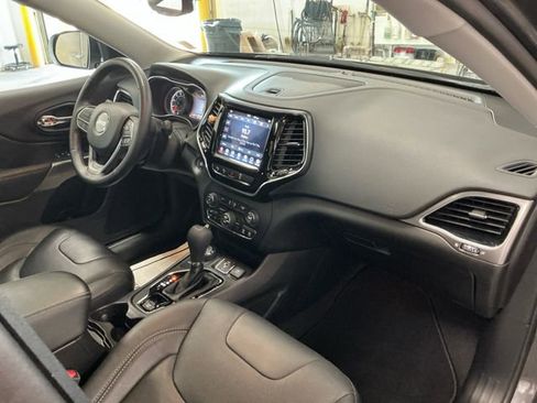 Used 2021 Jeep Cherokee Limited AWD/4WD image 22