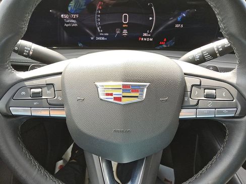 Used 2025 Cadillac XT4 Premium Luxury FWD image 24