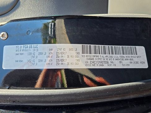 Used 2019 Chrysler Pacifica Touring Plus FWD image 31