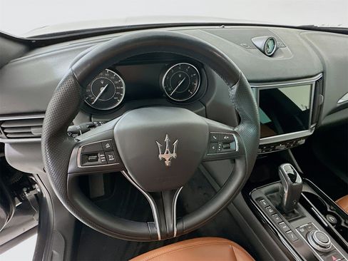 Used 2022 Maserati Levante GT image 12