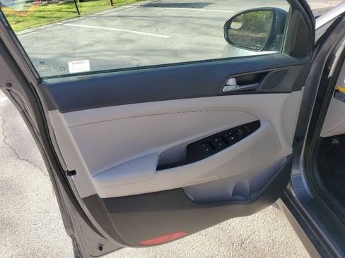 Used 2016 Hyundai Tucson SE w/ Option Group 02 FWD image 13