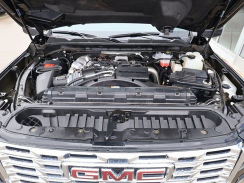Certified 2024 GMC Sierra 3500 Denali w/ Denali Reserve Package AWD/4WD image 53