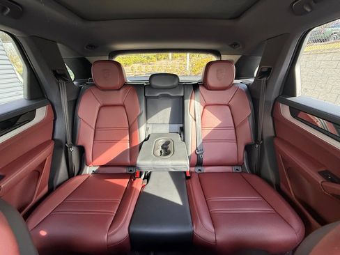 New 2026 Porsche Cayenne E-Hybrid image 24