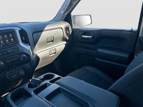 Used 2025 Chevrolet Silverado 1500 Custom w/ Turbomax Blackout Package image 20