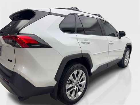 Used 2024 Toyota RAV4 XLE Premium image 13