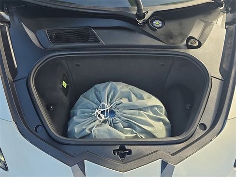 Used 2021 Chevrolet Corvette Stingray Premium Conv w/ Z51 Performance Package image 8