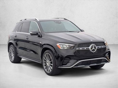 Used 2025 Mercedes-Benz GLE 450e 4MATIC image 3