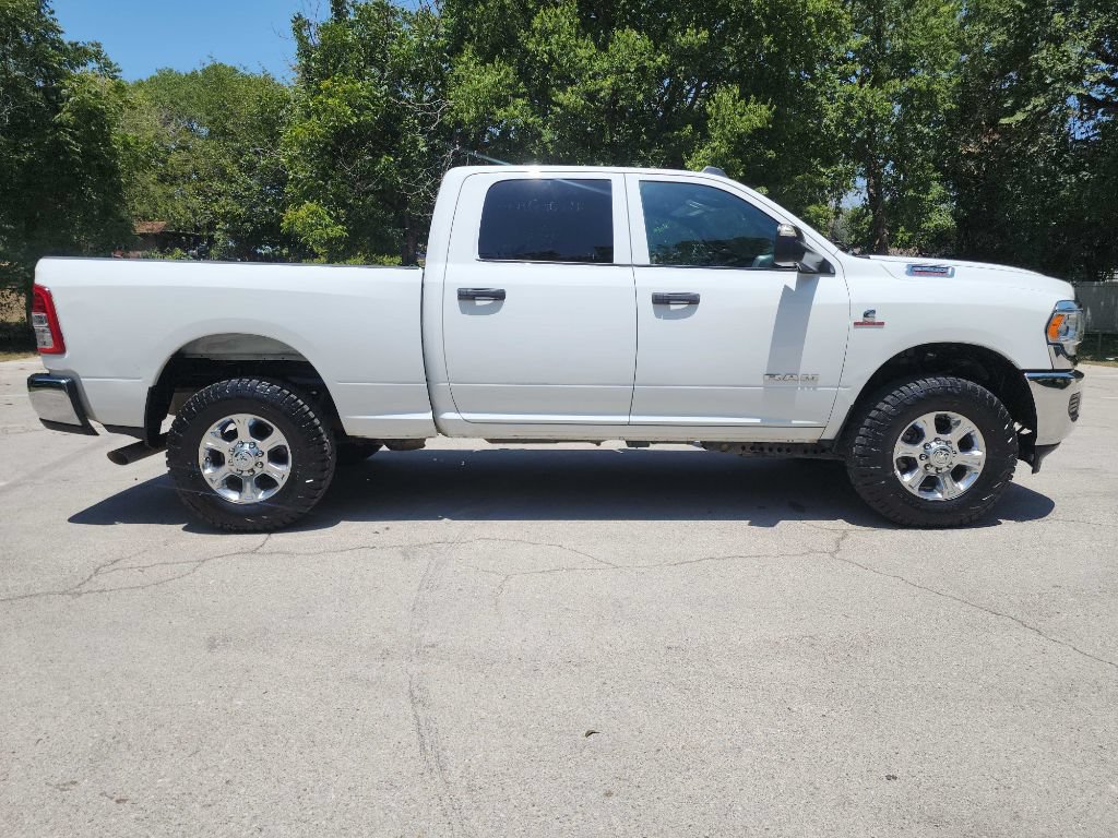 Used 2022 RAM 2500 Tradesman w/ Chrome Appearance Group AWD/4WD image 10