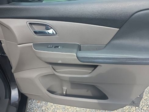 Used 2016 Honda Odyssey SE image 17