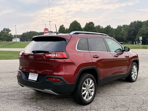 Used 2016 Jeep Cherokee Limited AWD/4WD image 5