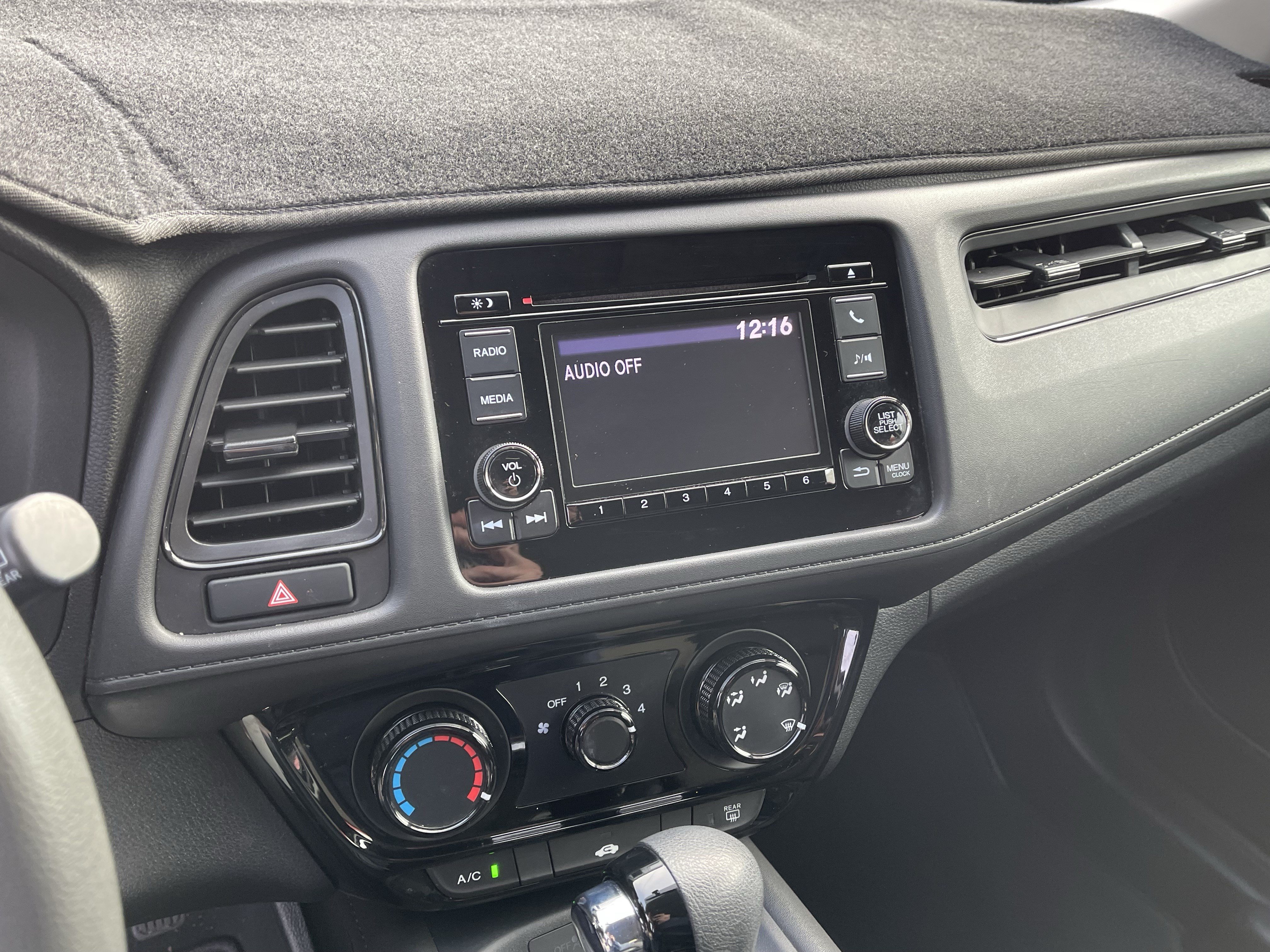 Used 2022 Honda HR-V LX image 21