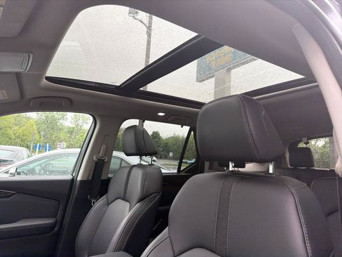 Used 2025 Honda Pilot Touring image 22