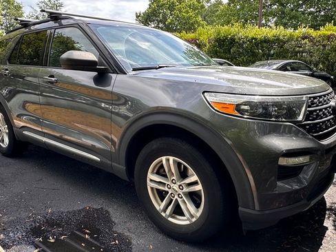 Used 2020 Ford Explorer XLT w/ Equipment Group 202A AWD/4WD image 1