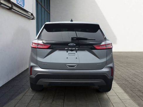 Used 2024 Ford Edge SEL w/ Convenience Package AWD/4WD image 4