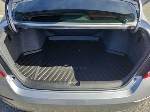 Used 2018 Honda Accord EX-L image 19