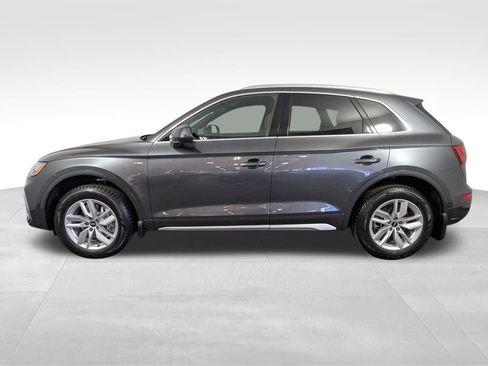 Used 2022 Audi Q5 2.0T Premium w/ Convenience Package AWD/4WD image 19