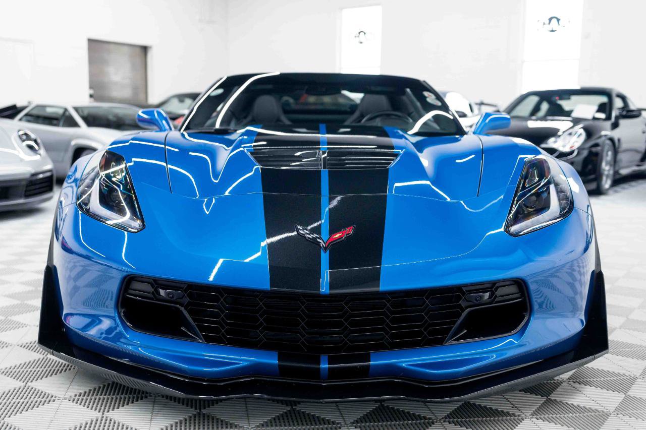 Used 2016 Chevrolet Corvette Z06 w/ 3LZ Preferred Equipment Group RWD image 3