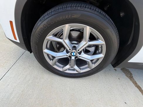 Used 2024 BMW X3 xDrive30i AWD/4WD image 11